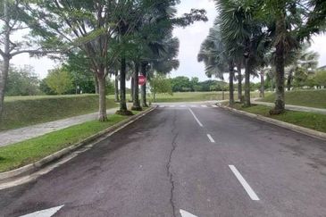 Perdana Hills ( Presint 11 )