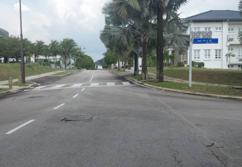 Perdana Hills ( Presint 11 )