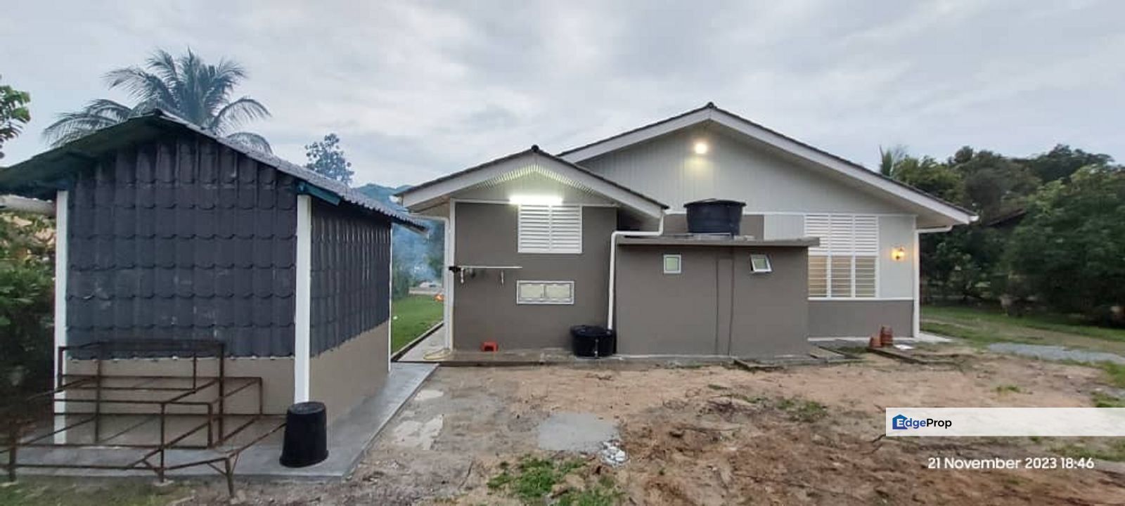 Banglo Rumah Kampung Moden Batu 10 Cheras Kajang, Selangor, Cheras South