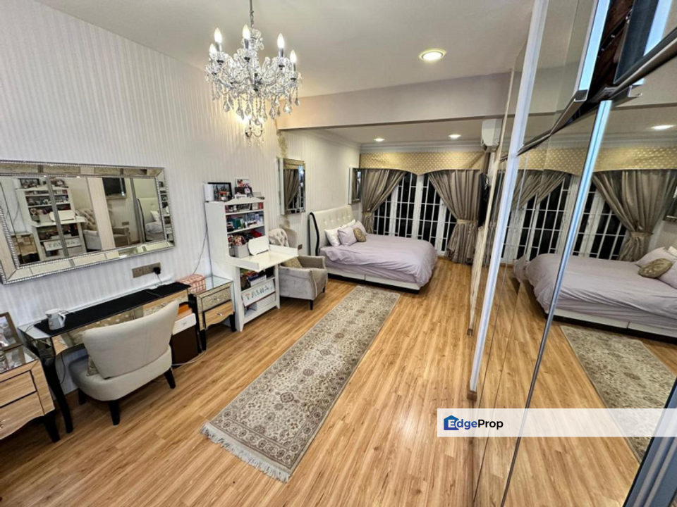 Renovated & Extended 2-Storey Semi-Detached House SS4, Kelana Jaya, Selangor, Petaling Jaya