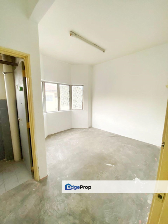 Unit Tingkat 3 Apartment Nilai Perdana, Nilai, Negeri Sembilan, Nilai