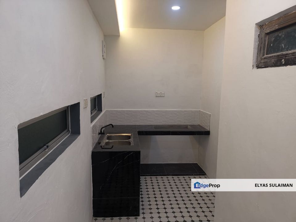 Kota Perdana, Seri Kembangan | Double Storey Terrace | Newly Renovated, Selangor, Seri Kembangan