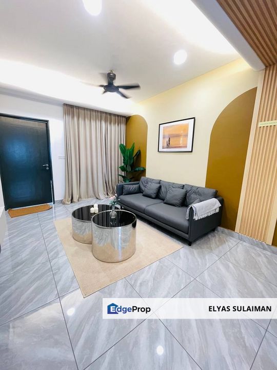 Landed Duplex Strata Alam Impian | 1,604 sqft 4 Bedrooms 3 Bathrooms | 2 Parking, Gated Guarded, Selangor, Sepang