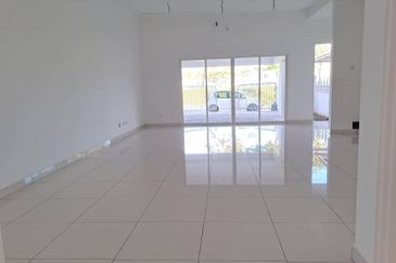 NILAI IMPIAN (LAMAN AZALEA)