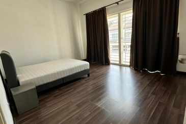 NILAI IMPIAN (LAMAN AZALEA)