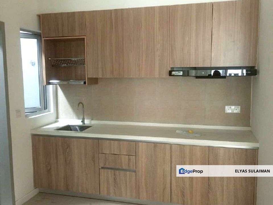 Lakefront Residence, Cyberjaya | New Tower 6, 3 Bedrooms | Partly Furnished, Selangor, Cyberjaya