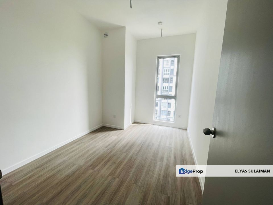 Lakefront Residence, Cyberjaya | New Tower 6, 3 Bedrooms | Partly Furnished, Selangor, Cyberjaya