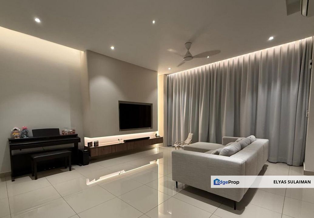 Sejati Lakeside, Cyberjaya | End Lot 2 Storey Superlink | Fully Renovated, Minimalist Design, Selangor, Cyberjaya