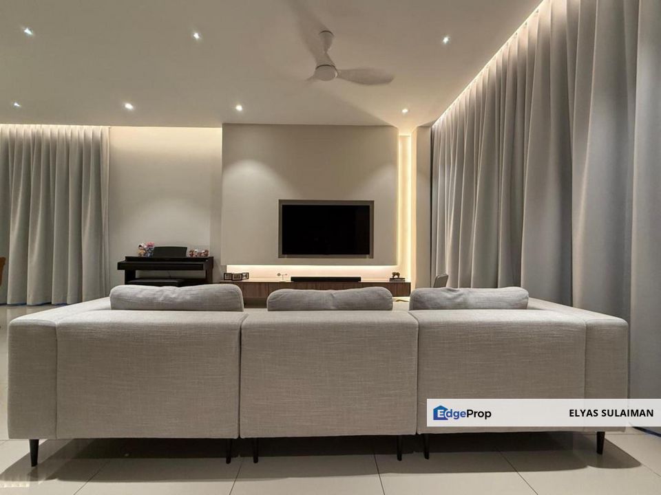 Sejati Lakeside, Cyberjaya | End Lot 2 Storey Superlink | Fully Renovated, Minimalist Design, Selangor, Cyberjaya