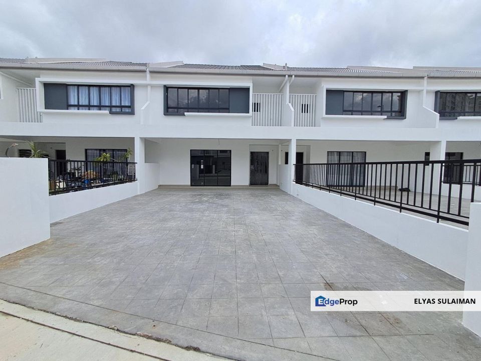 Sejati Lakeside, Cyberjaya | 2 Storey Superlink 26x91 | 5 Bedrooms, Spacious Porch, Selangor, Cyberjaya