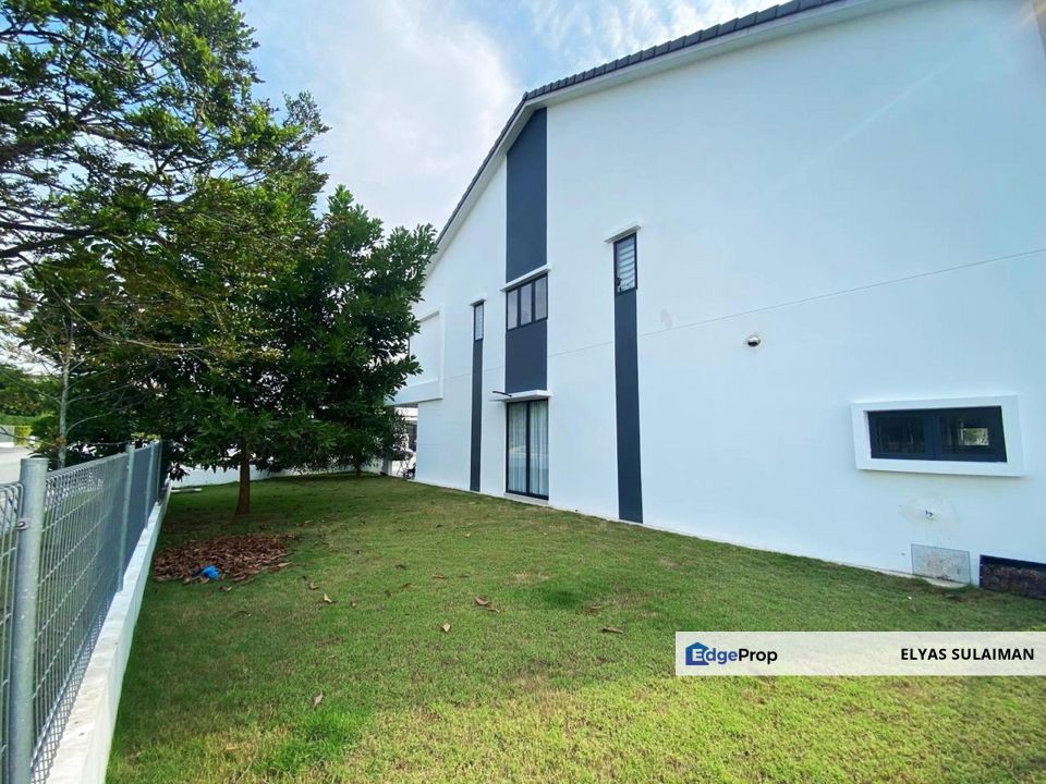 Sejati Lakeside 2, Cyberjaya | Corner Lot Superlink 5 Bedrooms | Huge Land Area, Selangor, Cyberjaya