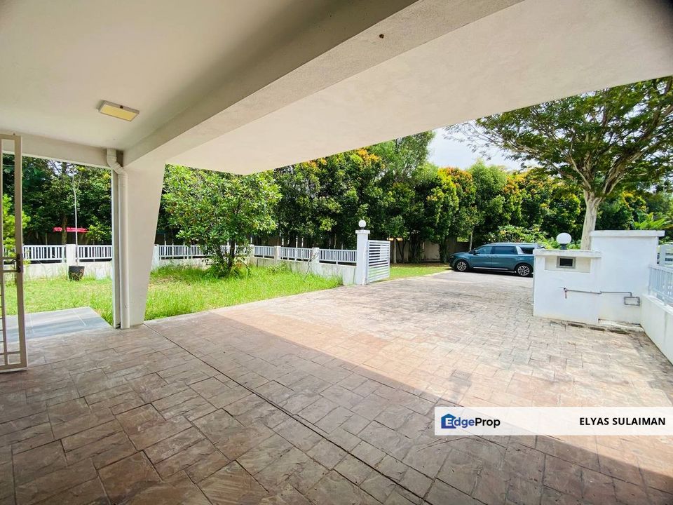 Ceria Residence, Cyberjaya | Corner Lot Link House | Fully Renovated, Fully Furnished, Extra Land, Selangor, Cyberjaya