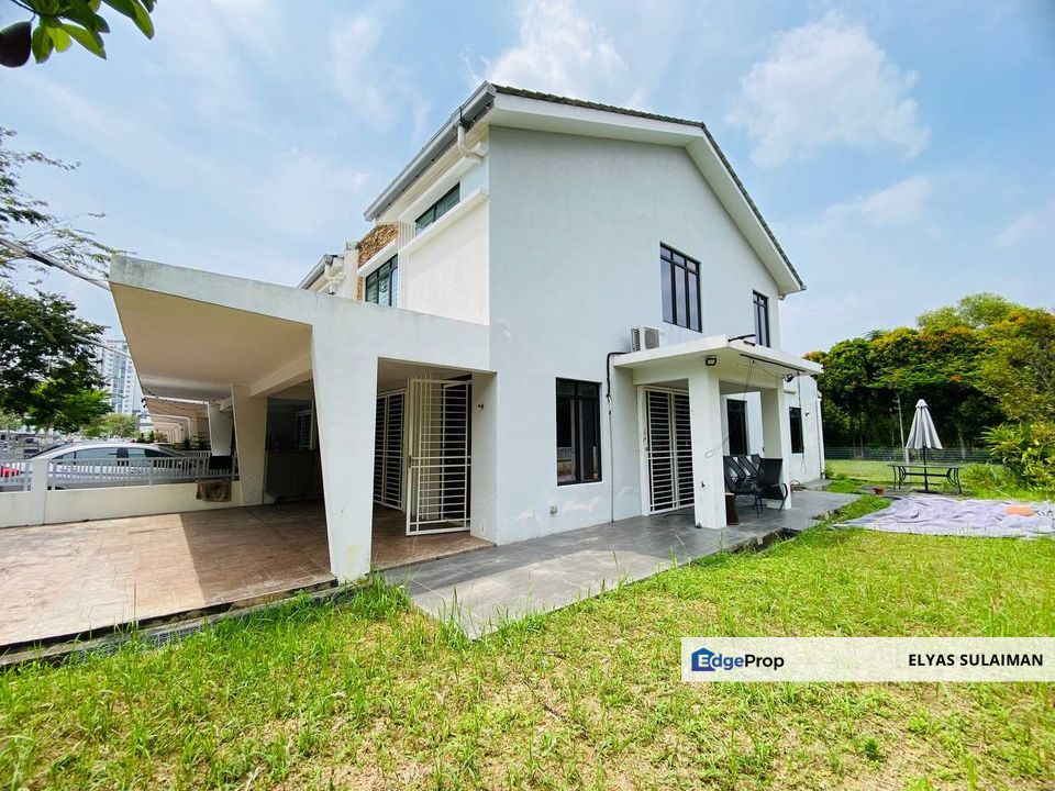 Ceria Residence, Cyberjaya | Corner Lot Link House | Fully Renovated, Fully Furnished, Extra Land, Selangor, Cyberjaya