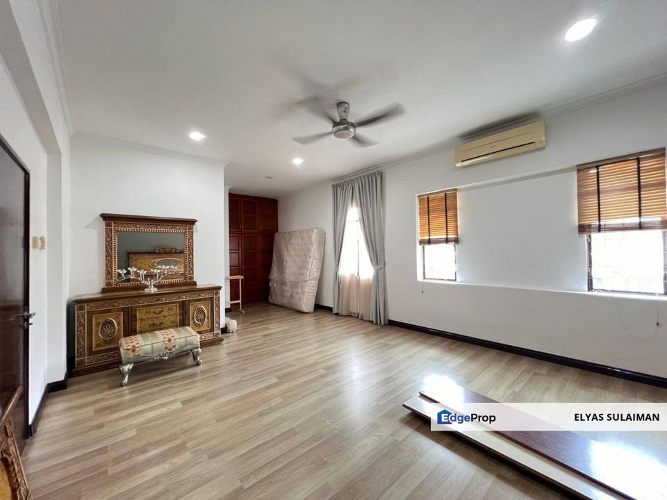 Puncak Bangi, Bandar Baru Bangi | 2.5 Storey Semi-D 6 Bedrooms | Worth to Buy, Selangor, Bangi