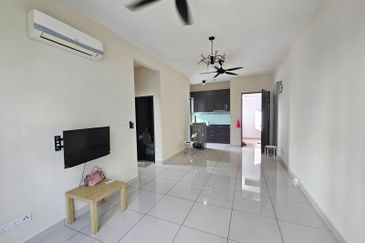 Aura Residence @ Precint 8