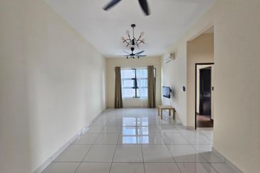 Aura Residence @ Precint 8