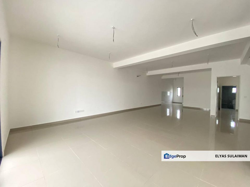 Sejati Lakeside, Cyberjaya | 2 Storey Superlink 4+ 1 Rooms 5 Bathrooms | New, Basic unit, Selangor, Cyberjaya