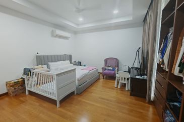 Duta Villa, Presint 14