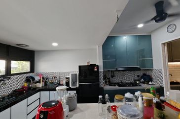 Duta Villa, Presint 14