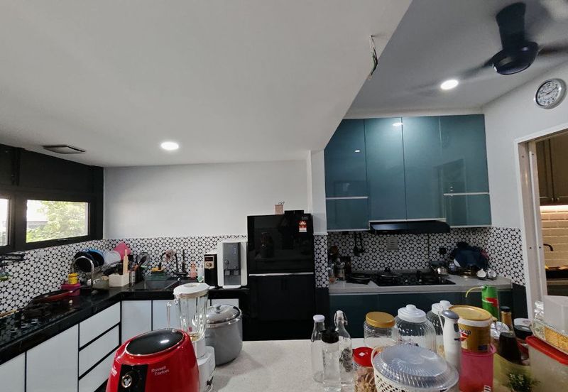 Duta Villa, Presint 14