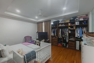 Duta Villa, Presint 14