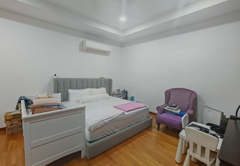 Duta Villa, Presint 14