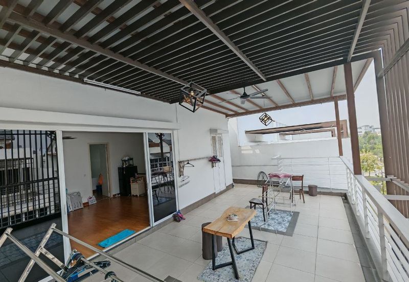 Duta Villa, Presint 14