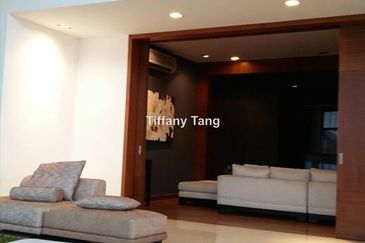 Resort-styled Custom-designed Bungalow (Must See!)