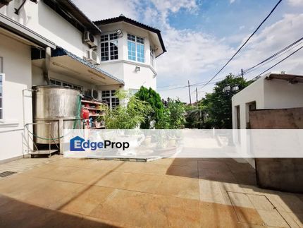Bungalow House at Ros merah Johor Bahru , Johor, Johor Bahru