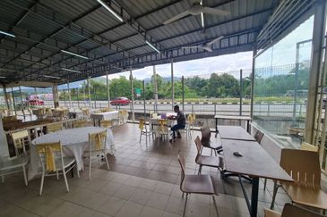 Tanah Komersial 3ekar ada Dewan Serbaguna Meru , Ipoh