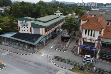 Tanah Komersial 3ekar ada Dewan Serbaguna Meru , Ipoh