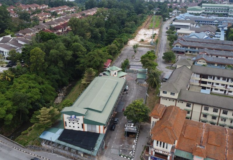 Tanah Komersial 3ekar ada Dewan Serbaguna Meru , Ipoh