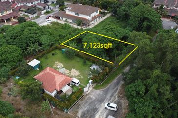 WOW Bungalow Lot Freehold 7,123sqft , Taman Desa Baru Cheras