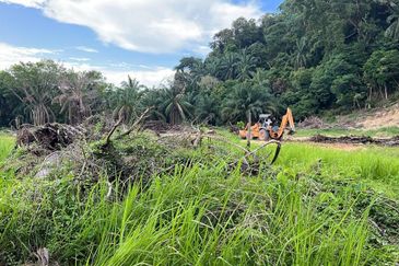 KG SG BULOH MUKIM JERAM KUALA SELANGOR _ 1.8 ACRE FREEHOLD NON BUMI LAND