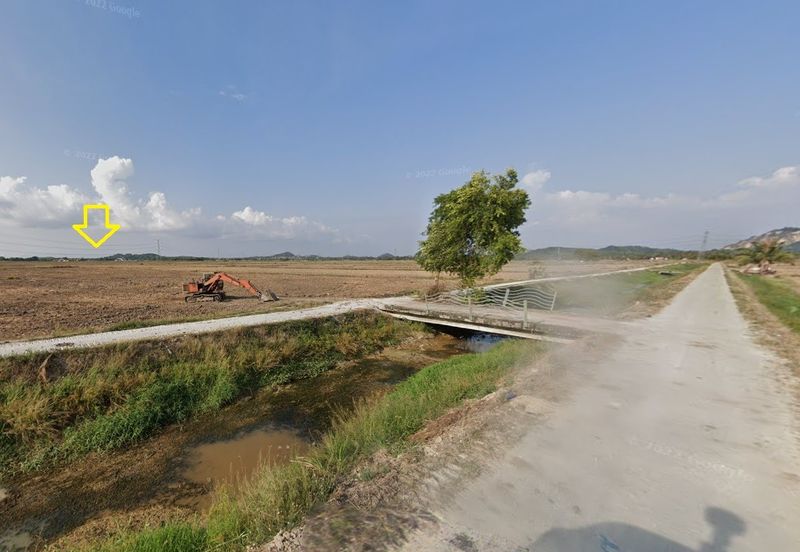 Tanah Potensi First Grade 1.4 ekar untuk pembangunan di belakang Balai Polis Bandar Perda sebelah Permatang Pauh