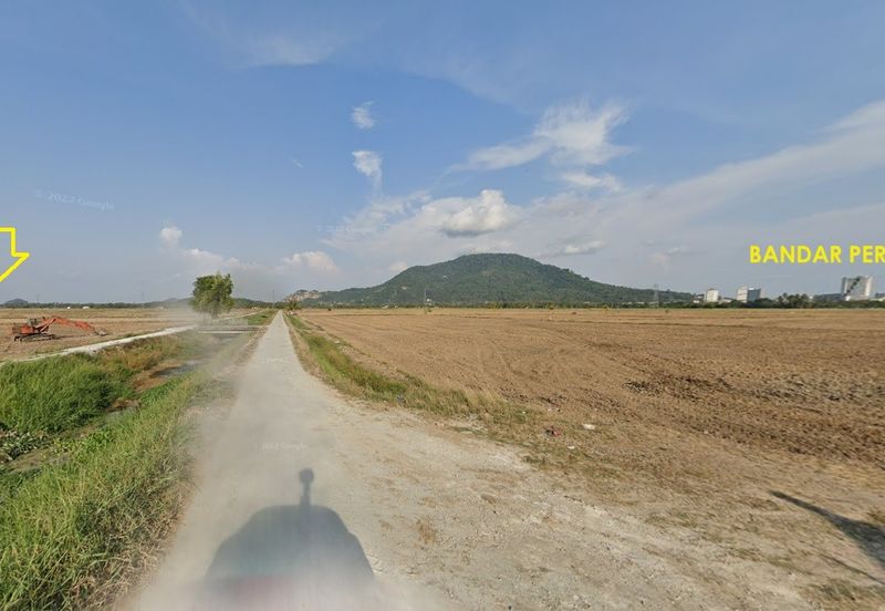 Tanah Potensi First Grade 1.4 ekar untuk pembangunan di belakang Balai Polis Bandar Perda sebelah Permatang Pauh