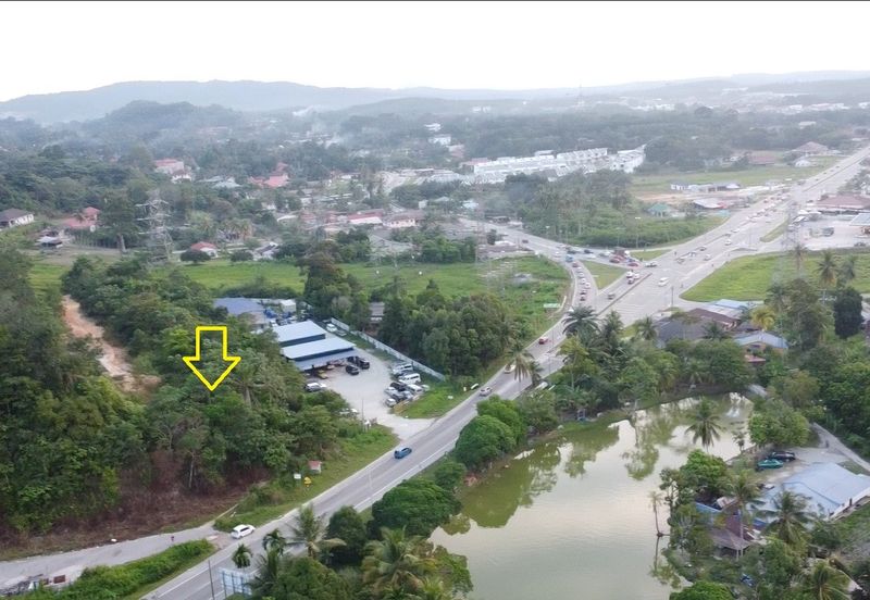 DENGKIL KAJANG 0.9 ACRE LAND PREMIUM LAND AND COMMERCIAL ZONE FOR SALE