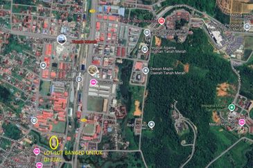 TANAH LOT BANGLO Geran Individu di TANAH MERAH , KELANTAN