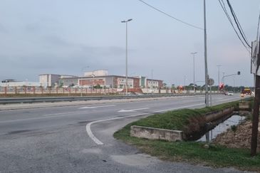 TANJUNG KARANG , KUALA SELANGOR TANAH 5 EKAR FREEHOLD DEKAT HOSPITAL TG KARANG FOR SALE