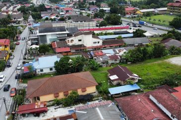 Property with 8 Doors Rented House Unit at Jalan Datuk Abu Samah, Ulu Klang , Kuala Lumpur