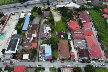 Property with 8 Doors Rented House Unit at Jalan Datuk Abu Samah, Ulu Klang , Kuala Lumpur