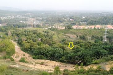 Tanah Non Bumi seluas 1.43 ekar di Belakang Kg Bukit Kapar sebelah Puncak Alam 