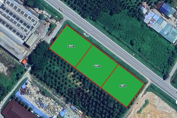 Golden Opportunity in Pekan Ijok – 1 Acre Industrial Zone Land!