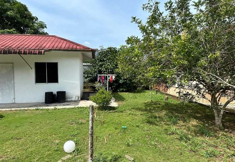 Banglo setingkat  9875kps Tmn Hidayat , Machang                                                                                                  