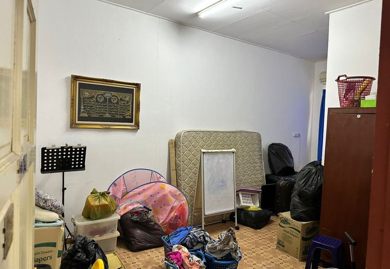 Banglo setingkat  9875kps Tmn Hidayat , Machang                                                                                                  