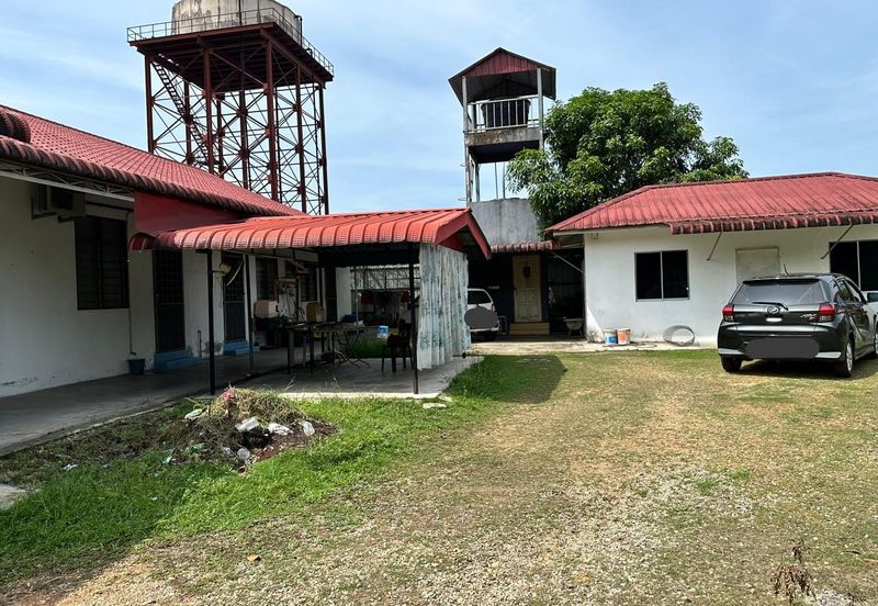 Banglo setingkat  9875kps Tmn Hidayat , Machang                                                                                                  