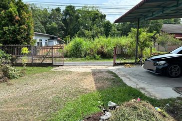 Banglo setingkat  9875kps Tmn Hidayat , Machang                                                                                                  