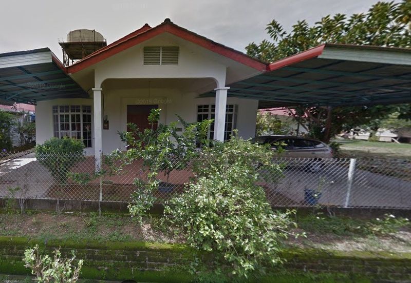 Banglo setingkat  9875kps Tmn Hidayat , Machang                                                                                                  