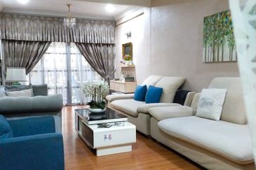 LUNAS KULIM RUMAH SEMI D SETINGKAT FREEHOLD RENO FOR SALE