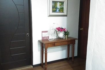 LUNAS KULIM RUMAH SEMI D SETINGKAT FREEHOLD RENO FOR SALE